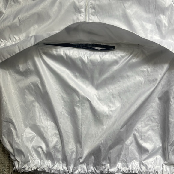 Nike Windbreaker - Picture 2 of 5